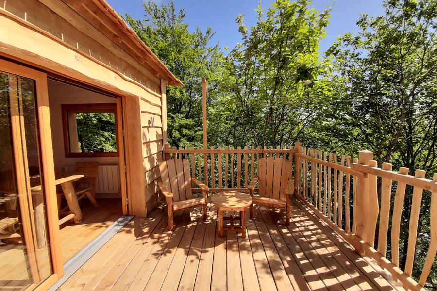Cabane dans les arbres 39130 Bonlieu Cabane dans les arbres 39130 Bonlieu