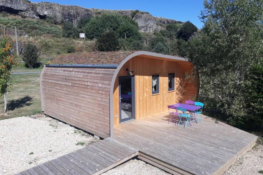Cabane Auvergne-Rhône-Alpes>Cantal Cabane Auvergne-Rhône-Alpes>Cantal