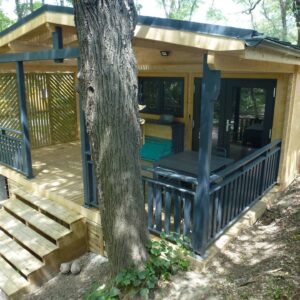 Cabane La Cabane insolite