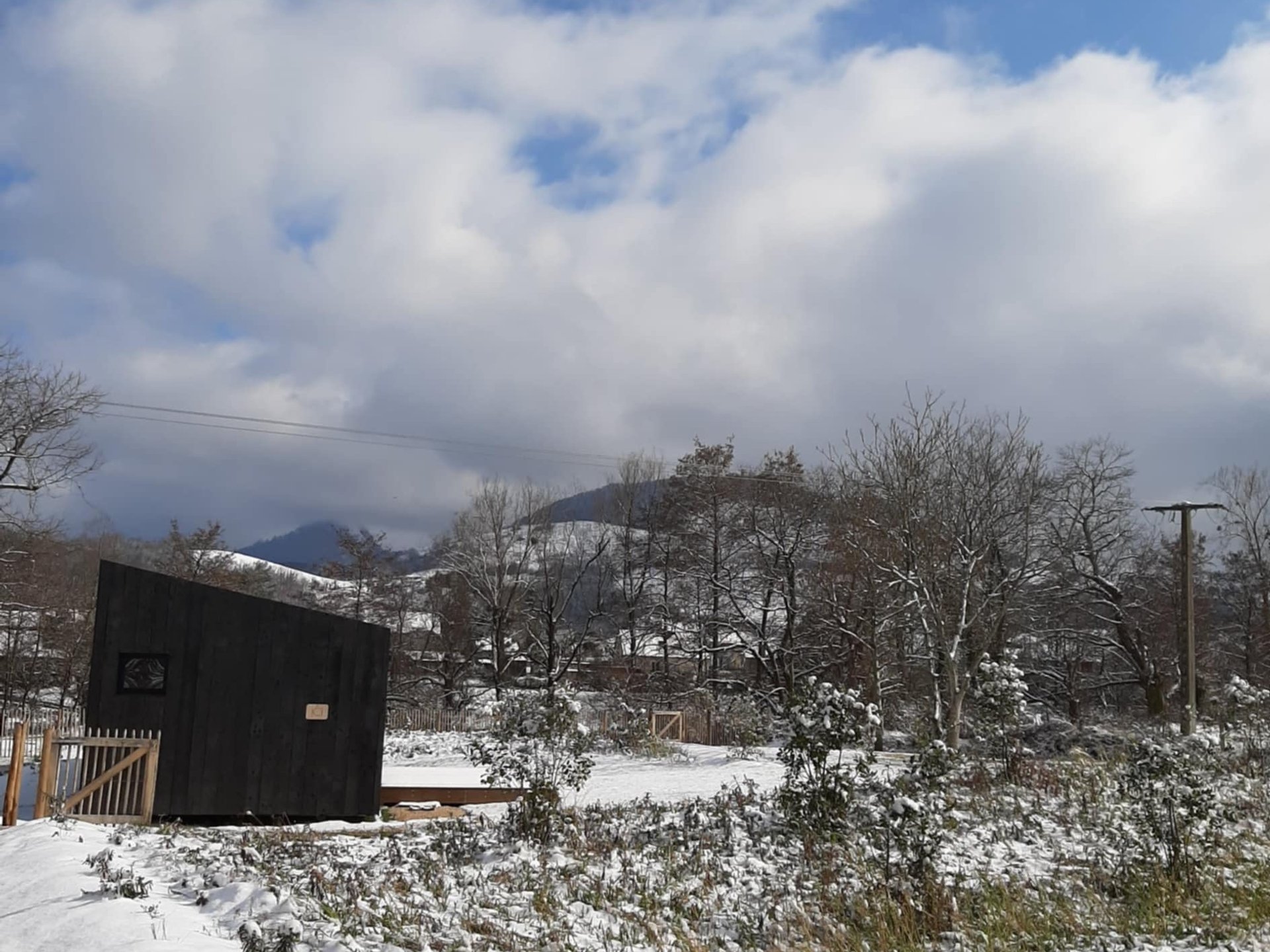 Cabane KOKONI - Cabane AQUÍ 2 personnes et Spa privatisable Cabane KOKONI - Cabane AQUÍ 2 personnes et Spa privatisable