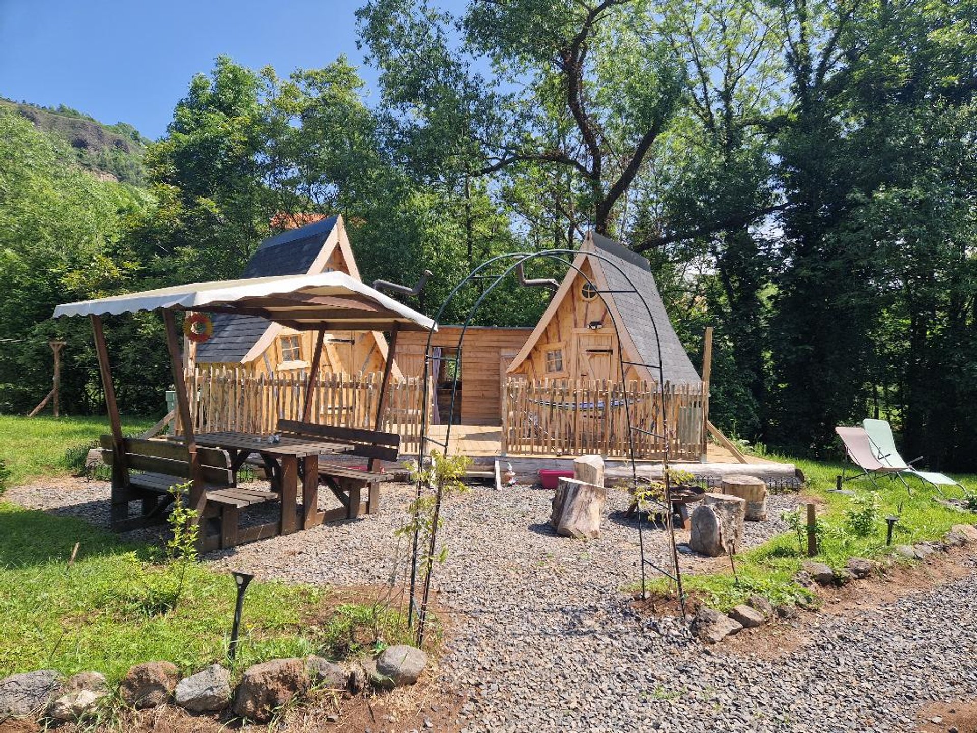Cabane Les cabanes féeriques Family du Cheix Cabane Les cabanes féeriques Family du Cheix