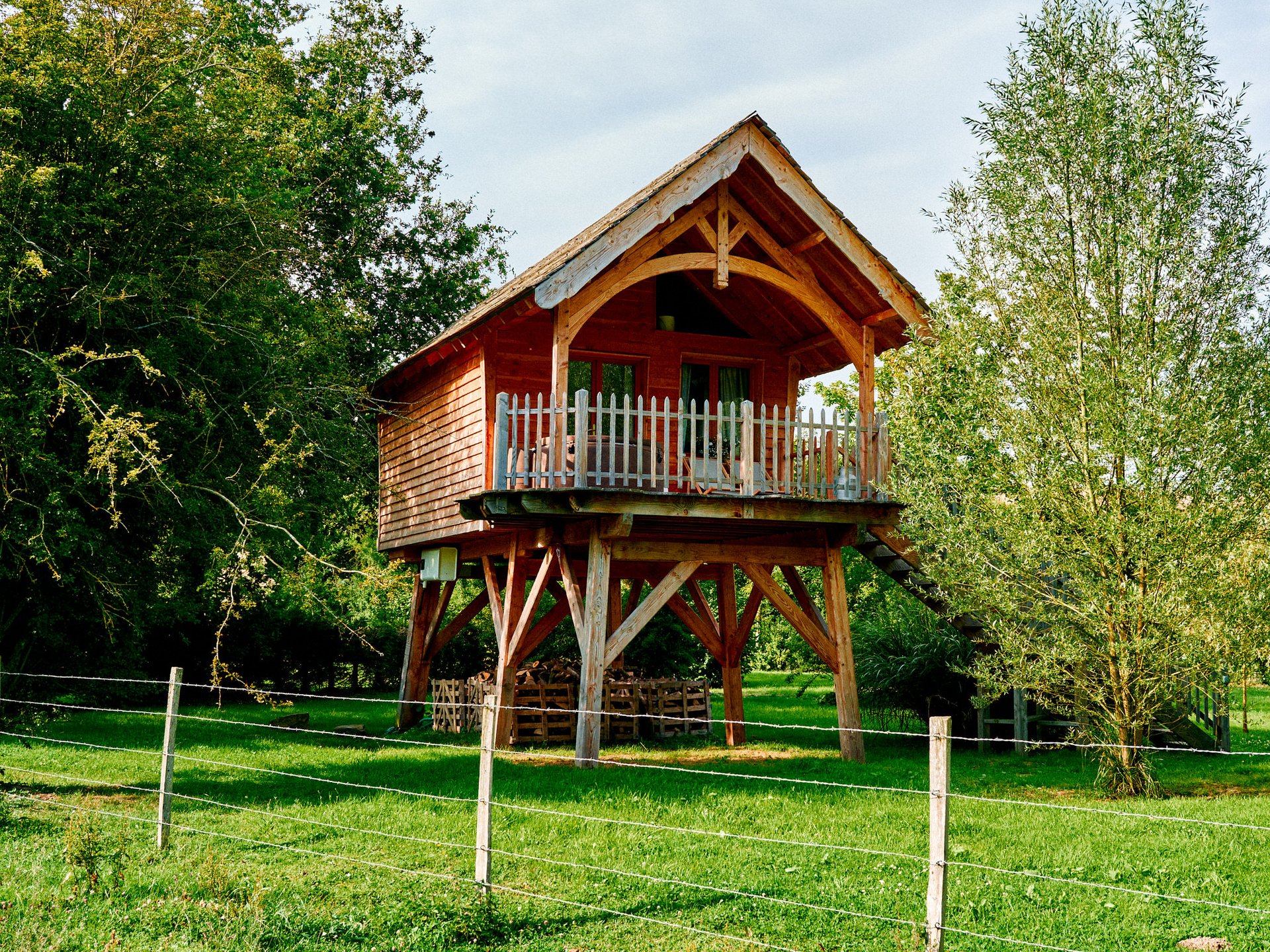 Cabane sur pilotis La Cozy et Spa Cabane sur pilotis La Cozy et Spa