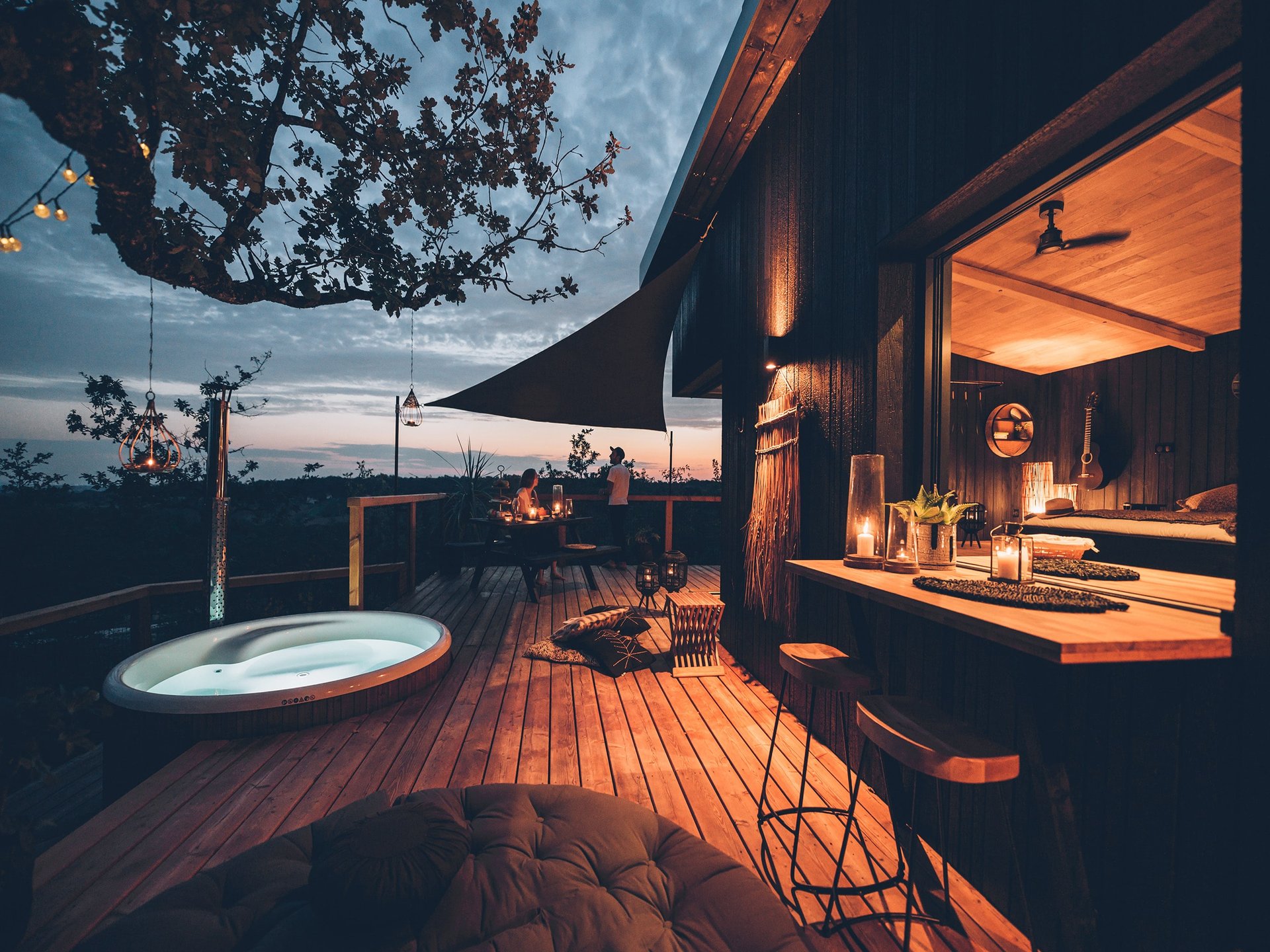 Cabane sur pilotis Cabane Spa Shou Sugi Ban Cabane sur pilotis Cabane Spa Shou Sugi Ban