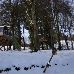 Cabane sur pilotis Cabane accès Escalier  et  Spa privatisable