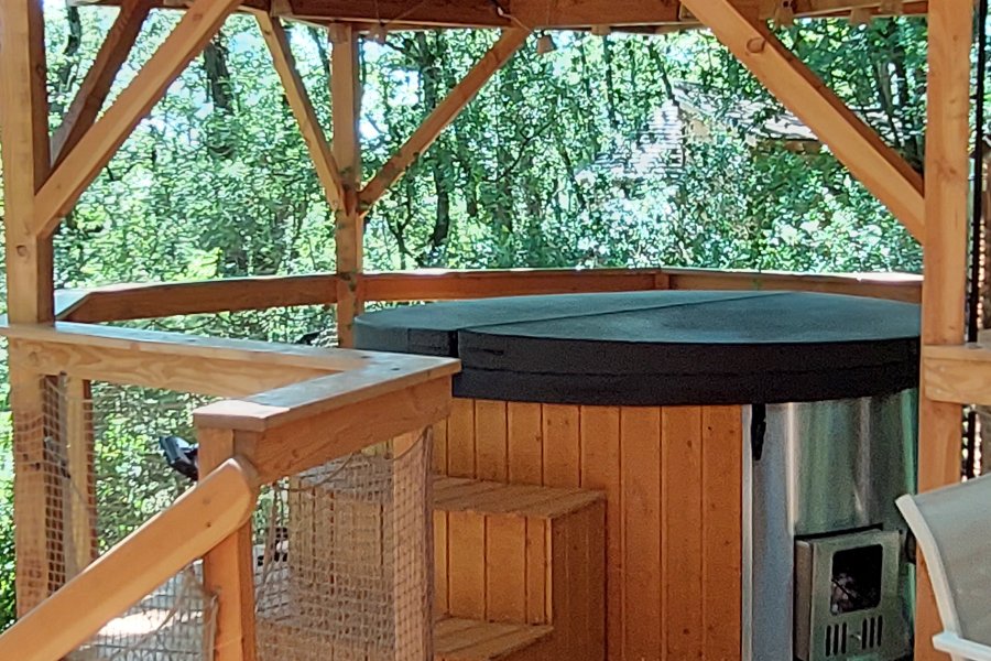 Cabane sur pilotis SARRANT Cabane sur pilotis SARRANT
