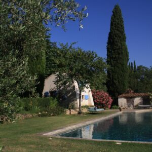 Cabanon Joli cabanon provençal avec vue sur Sainte Victoire