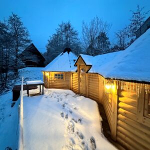 Kota Kota Sauna  et  Spa " Sous-bois"