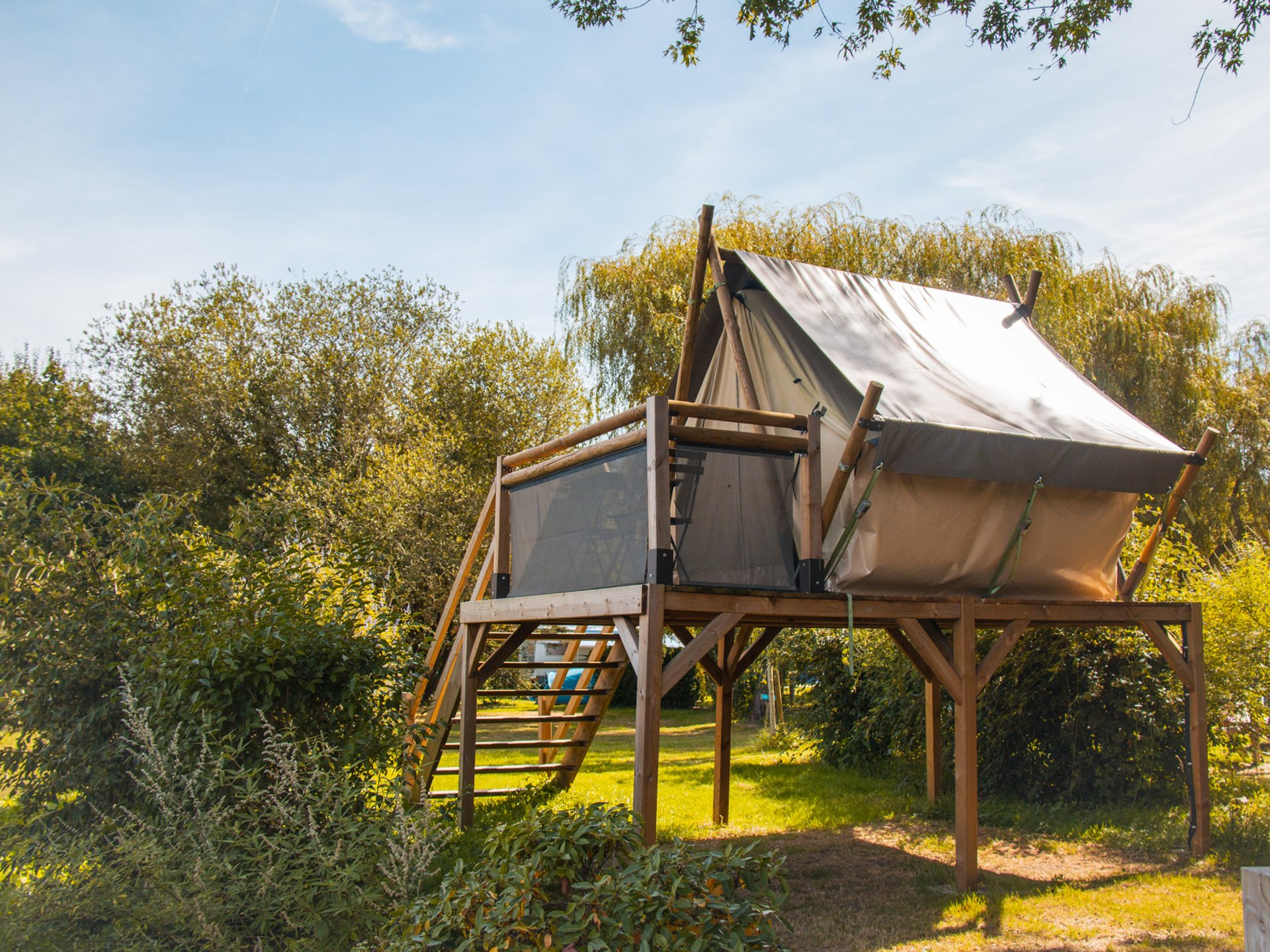 Tente et tente lodge Tente Bivouac Tente et tente lodge Tente Bivouac