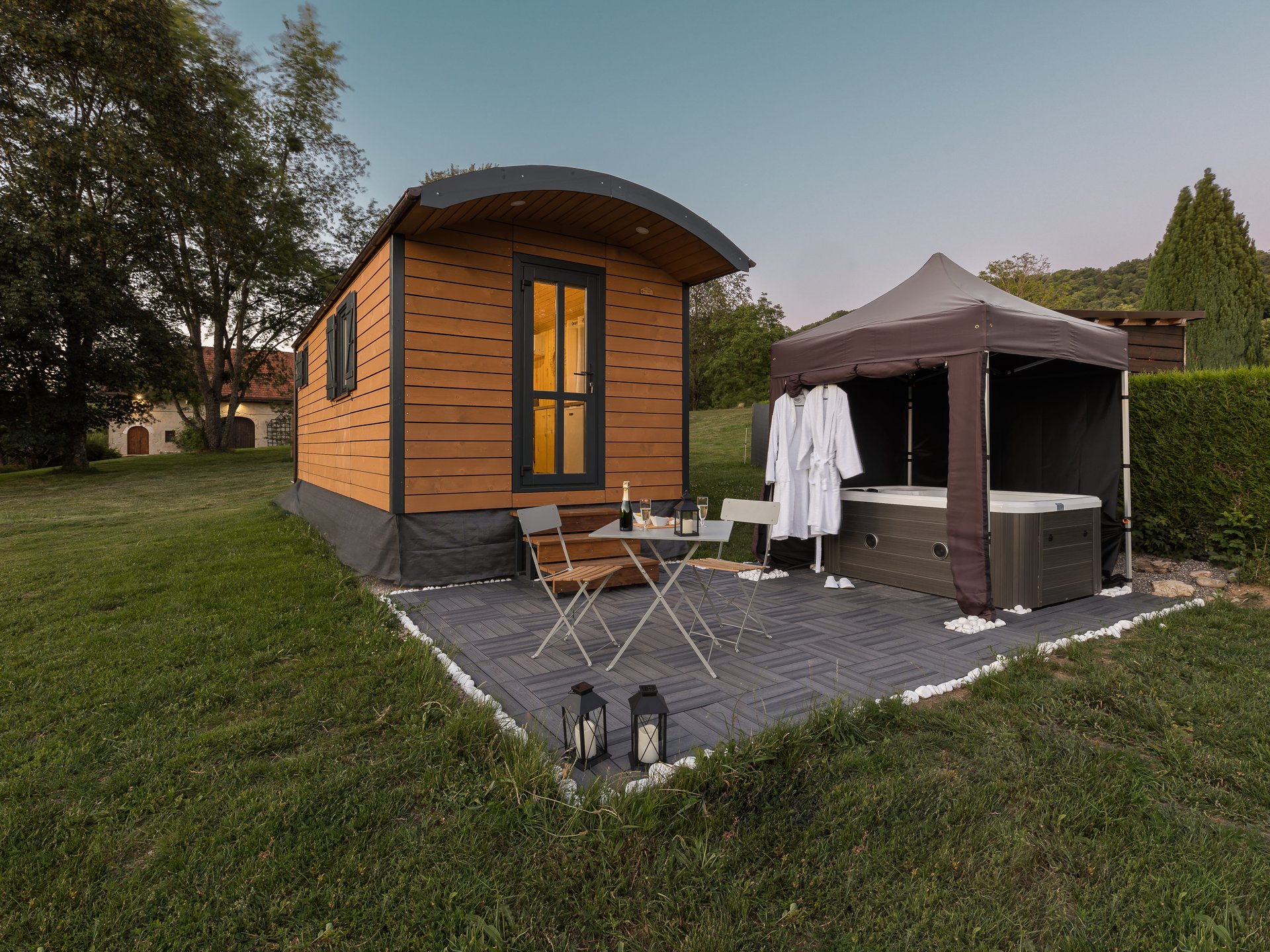 Tiny House La Roulotte Paradis : insolite Tiny House La Roulotte Paradis : insolite